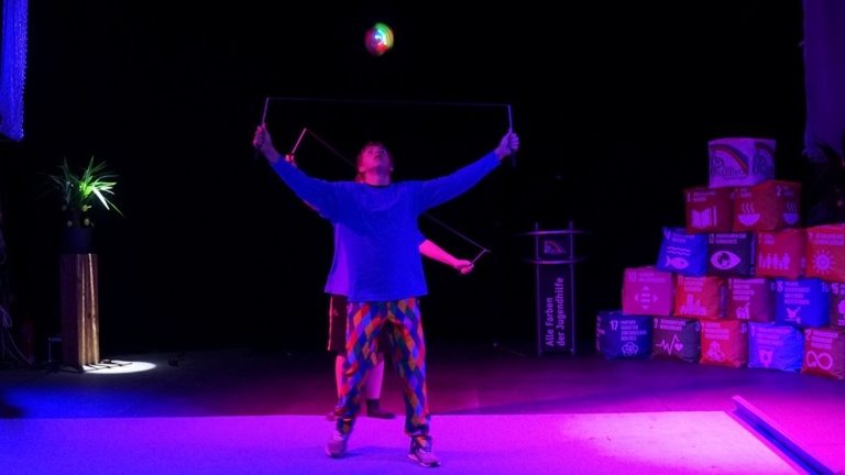 Neue Zirkuszelthaut für unseren &amp;quot;Zirkus Nazarelli&amp;quot;