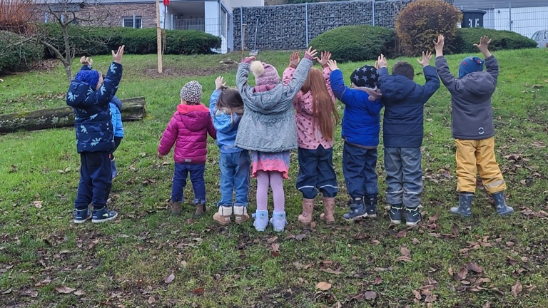 Reil: Ein neuer Seilparcour für unsere Kita-Kinder