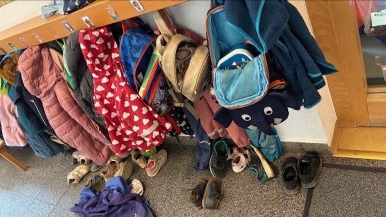 Eine neue Kindergarderobe für die Kita Siedlernest in Landau