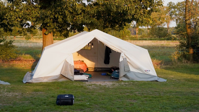 Zelt und Zubehör: erneuern, ersetzen, erhalten