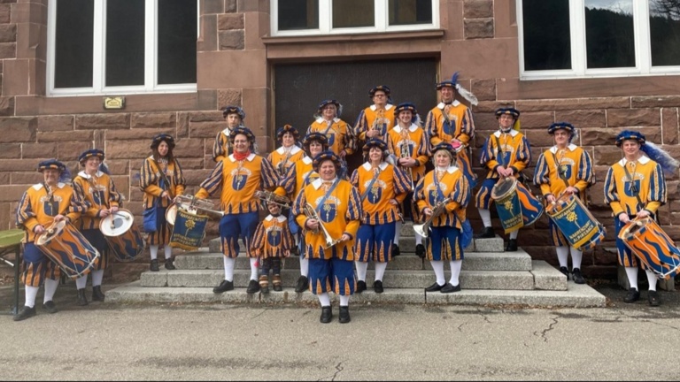 Neue Uniformen für den Fanfarenzug.
