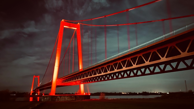 Neu-Beleuchtung  Rheinbrücke Emmerich