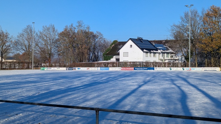 LED-Umrüstung Flutlichtanlage FC 25 Weiberg