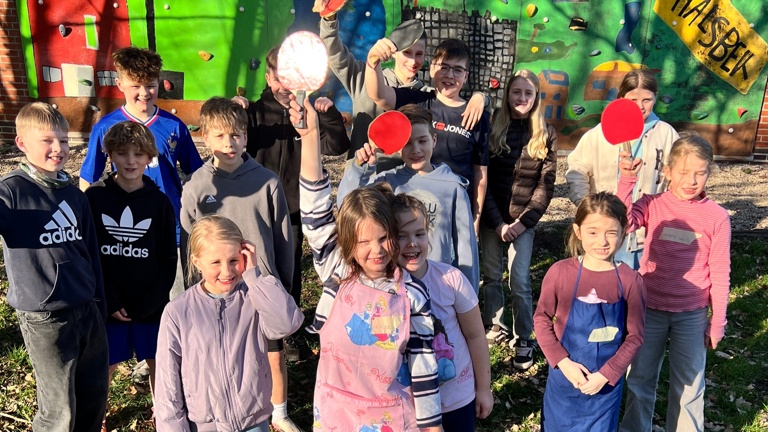 Outdoor Tischtennisplatte in Halsbek