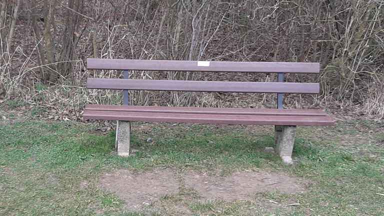 Kunststoff-Ruhebänke für Oberbrechen