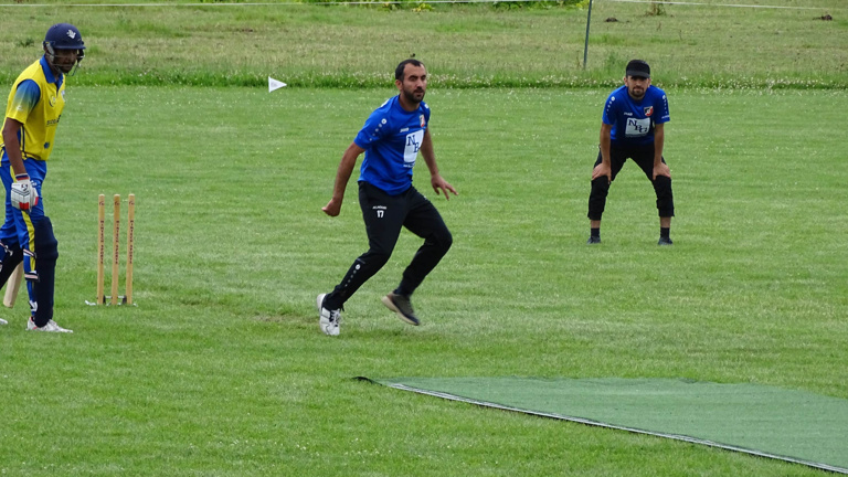 Kunstrasenteppich für Cricketpitch SC Naumburg e.V