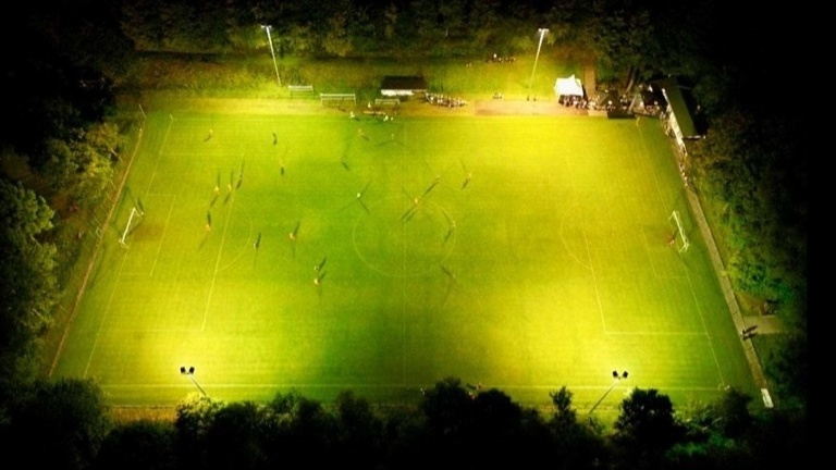 LED-Flutlichtanlage Sportplatz Kaifenheim