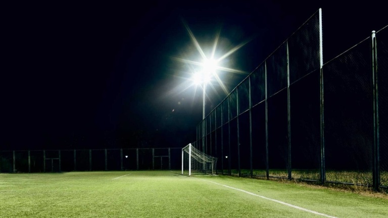 Umrüstung auf LED-Flutlichtanlage SG Mauerbach